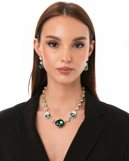 Collana girocollo in metallo con pietre in vetro verde