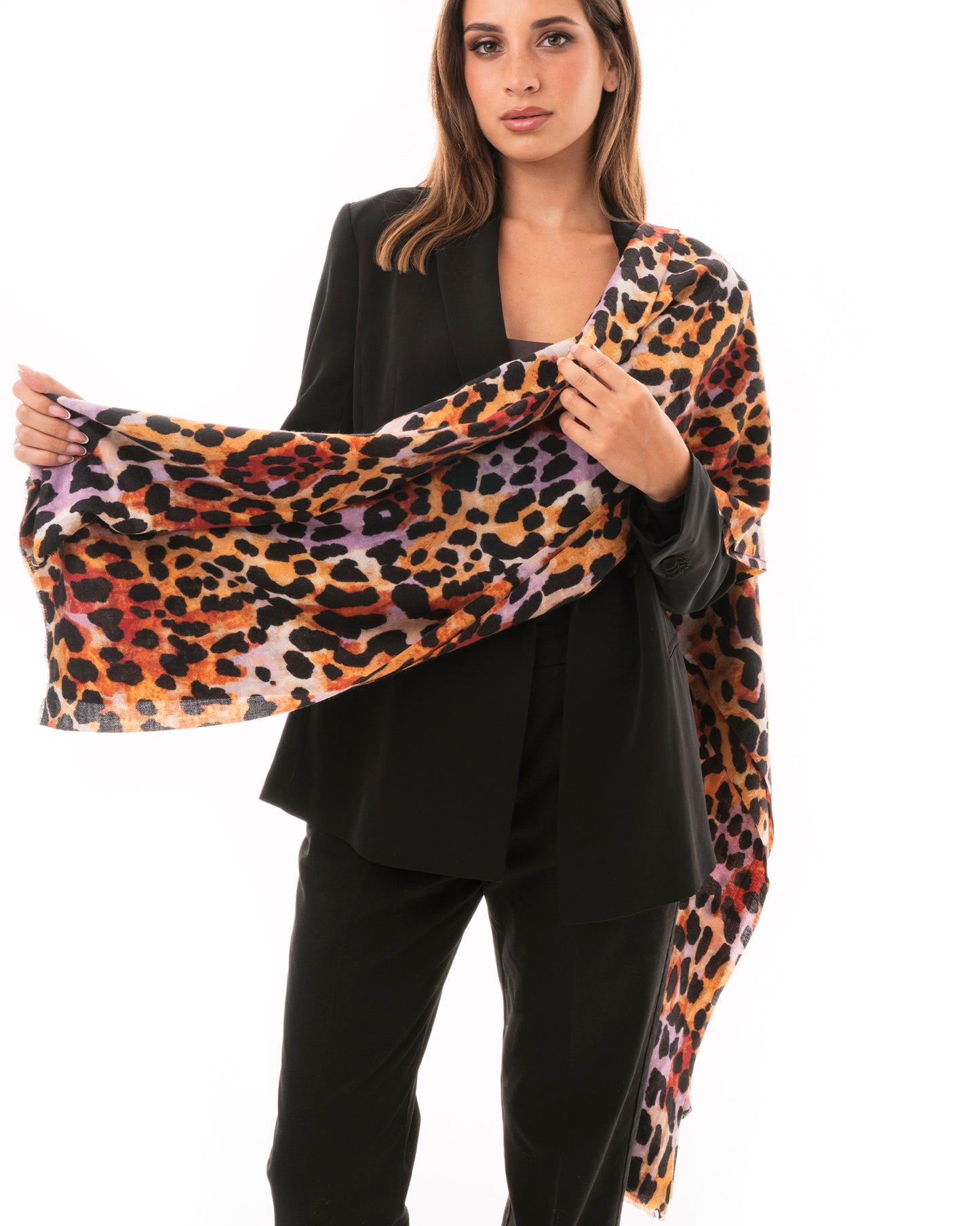 Sciarpa con texture leopardata tono arancio