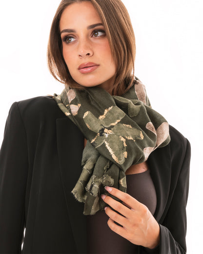 Sciarpa in cotone verde con stampa a fiori verde e beige