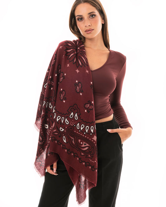 Sciarpa morbida bordeaux con stampa bandana rock