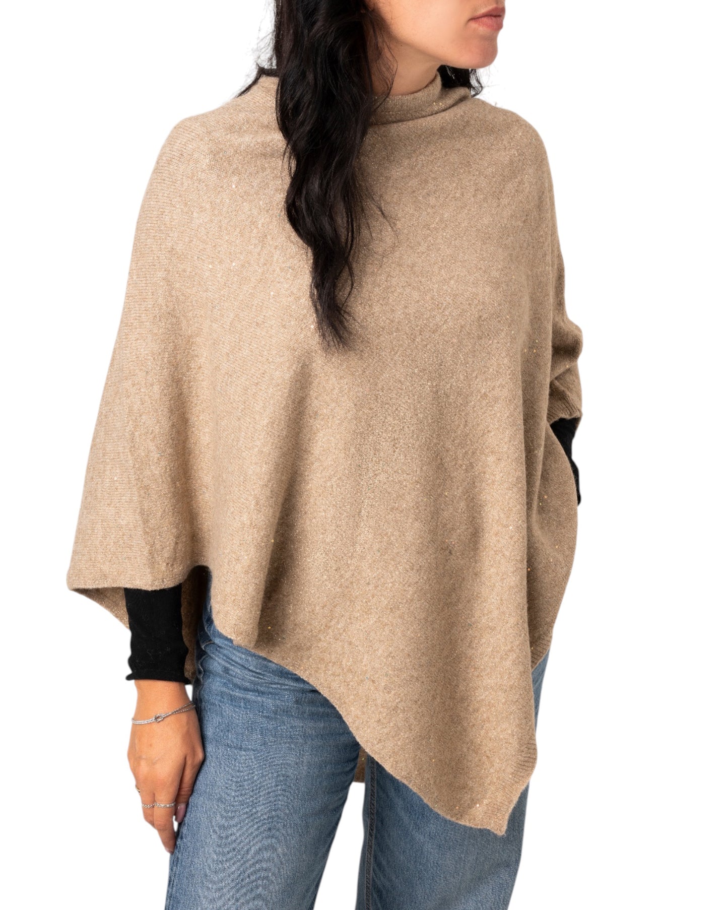 Poncho/ mantella morbido brillantinato beige