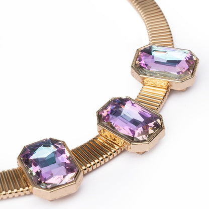 Collana girocollo omega rigida con pietre in vetro lilla - Mya Accessories