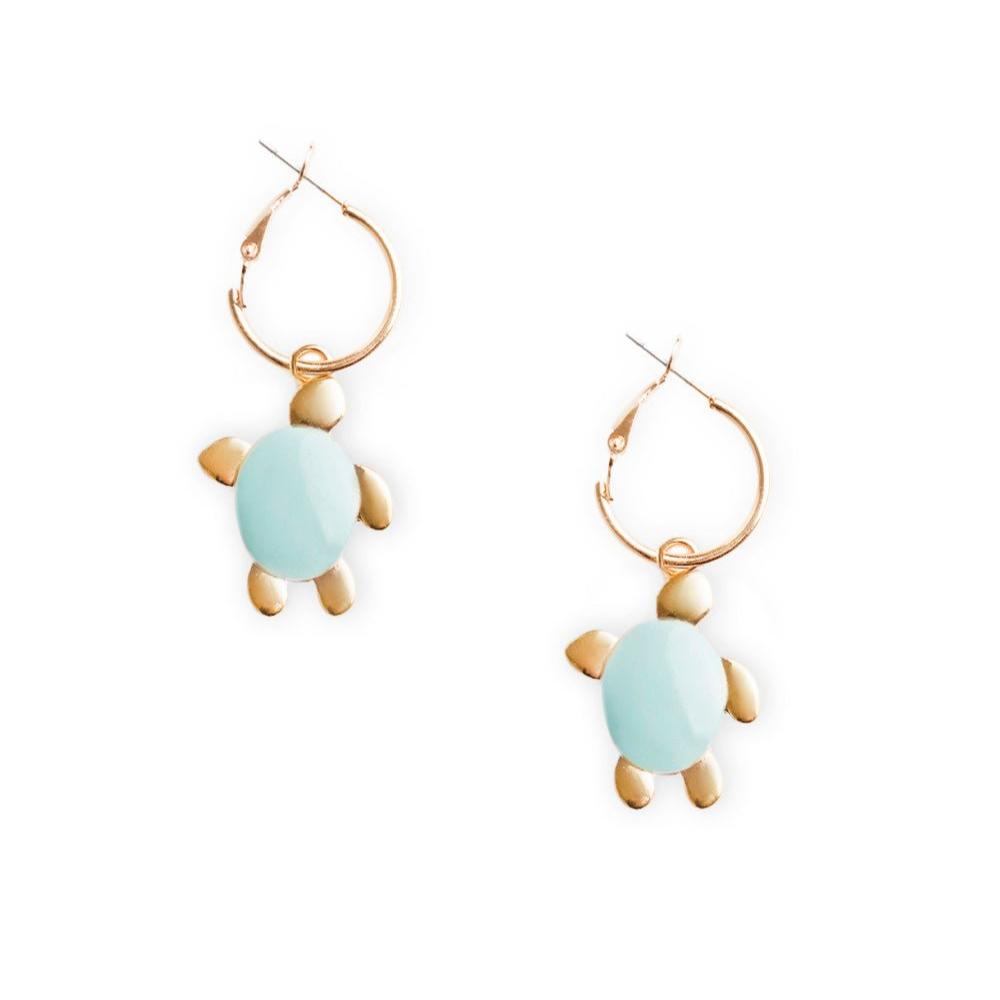 Orecchini a cerchio con ciondolo pendente a tartaruga smaltata verde acqua - Mya Accessories