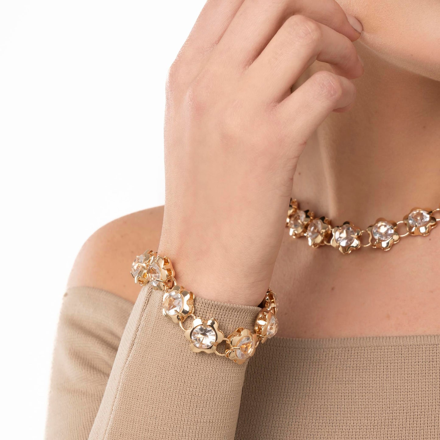 Bracciale con fiori in metallo, pietre crystal - Mya Accessories