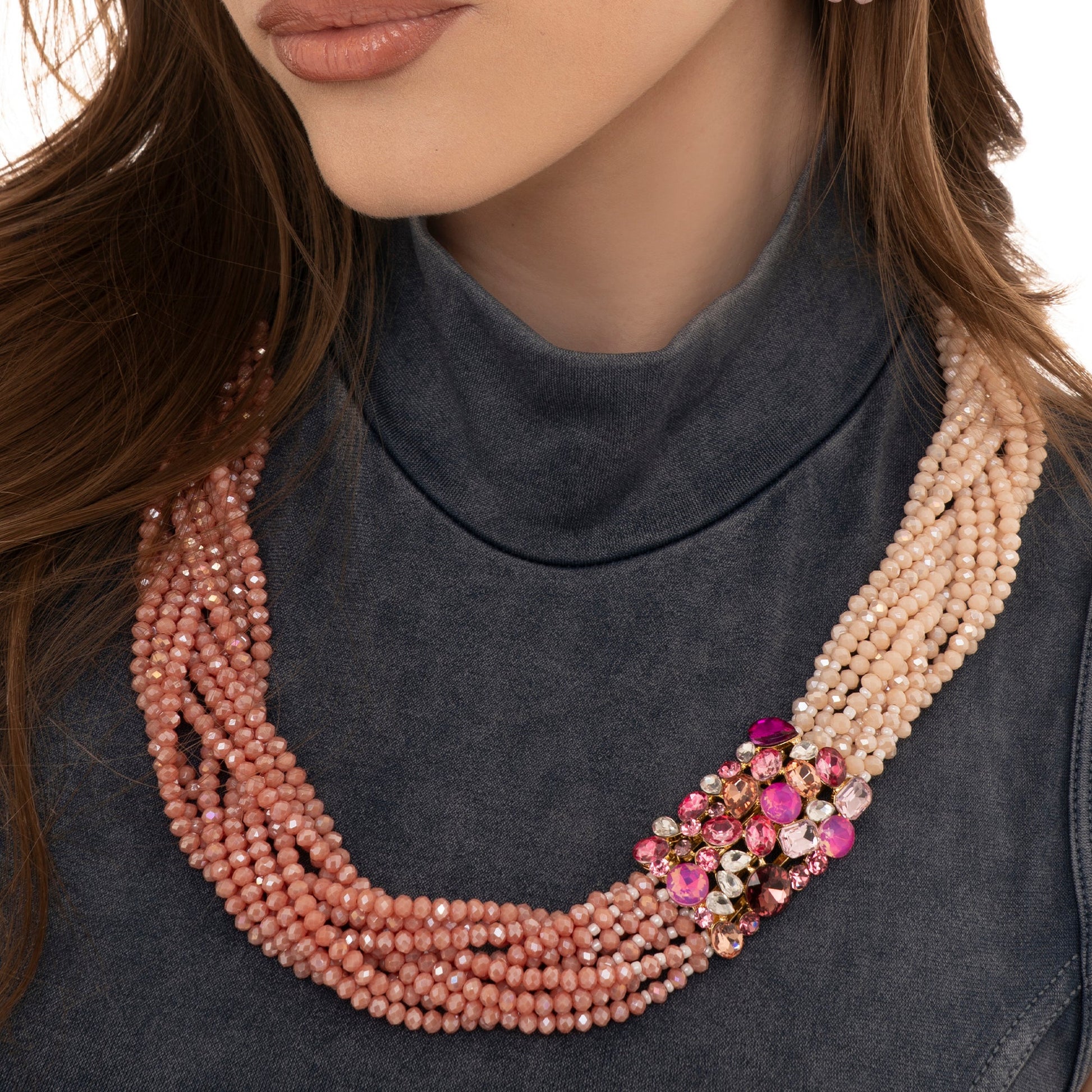 Collana con micro cristalli intrecciati tono rosa, inserto in vetro - Mya Accessories
