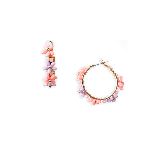 Orecchini pendenti a cerchio con fiori di micro cristali tono rosa