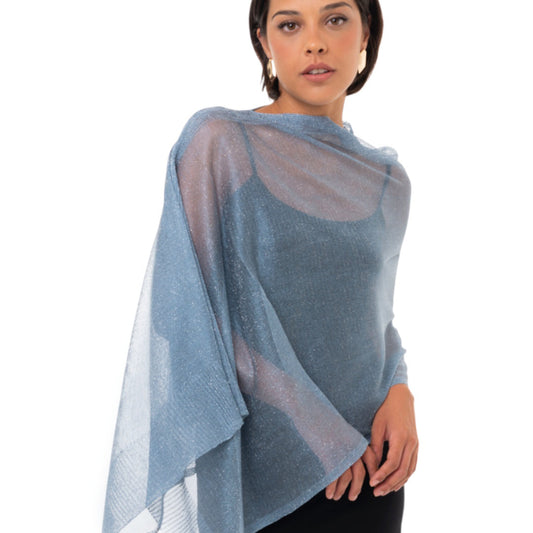 Poncho in filo trasparente celeste con glitter