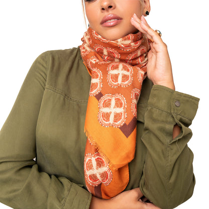 Sciarpa a stampe geometriche tono arancio