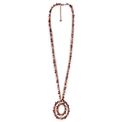 Collana lunga in tessuto con pendente, ricoperto di microcristalli in vetro marrone e rosso - Mya Accessories