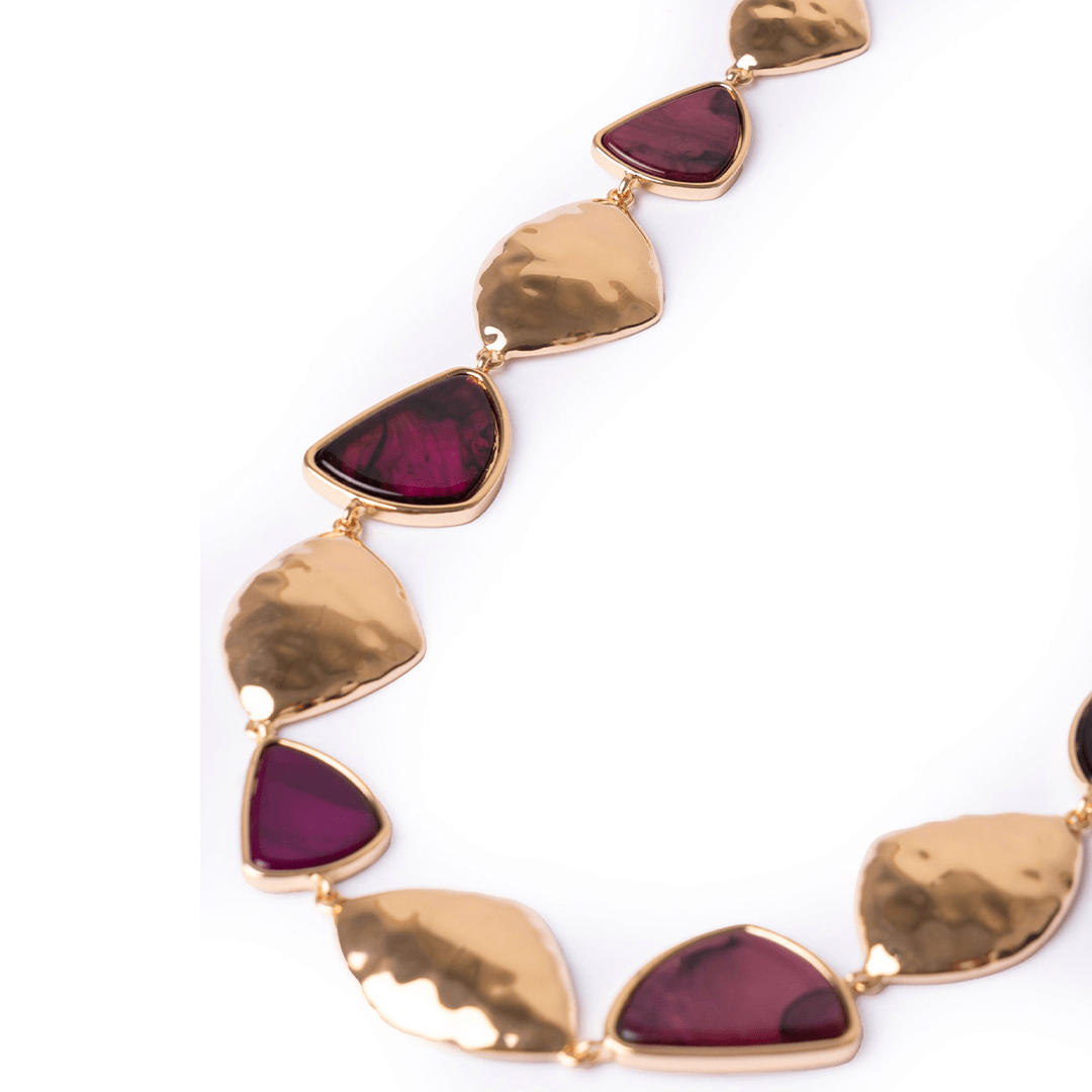 Collana lunga in metallo a catena con inserti triangolari in acrilico viola - Mya Accessories