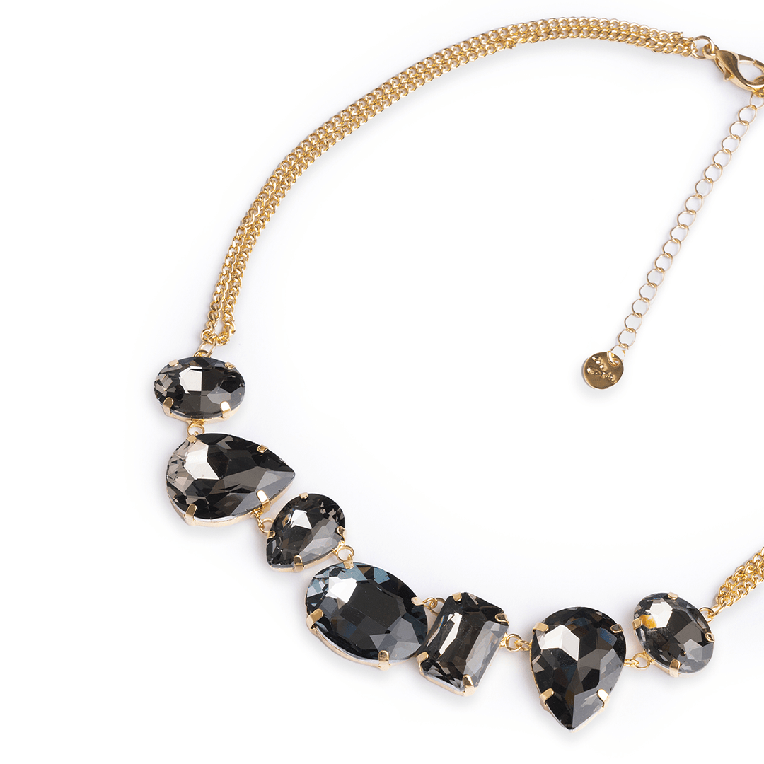Collana girocollo in catena con pietre irregolari in vetro grigio scuro - Mya Accessories
