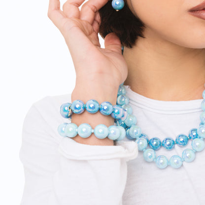 Bracciale elastico a due fili con sfere lucide in acrilico multi blu