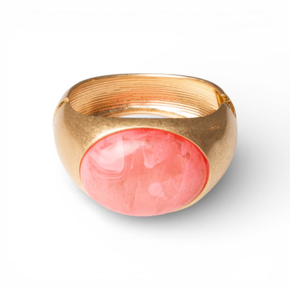 Bracciale a manetta con pietra in resina rosa