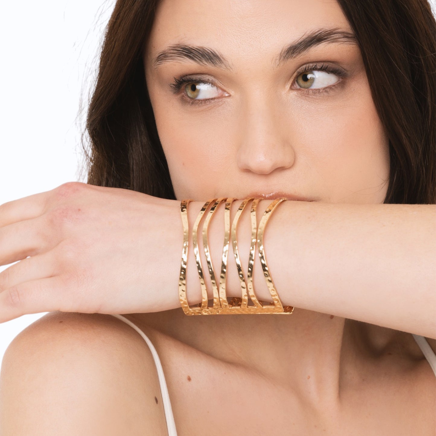 Bracciale rigido a fascia in metallo aperto