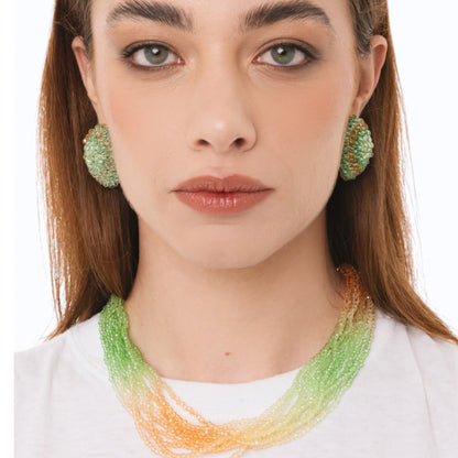 Collana girocollo multi filo di pietre in vetro multicolore