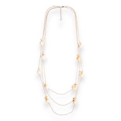 Collana lunga a tre fili in catena sottile con caramelle in cotone tono beige