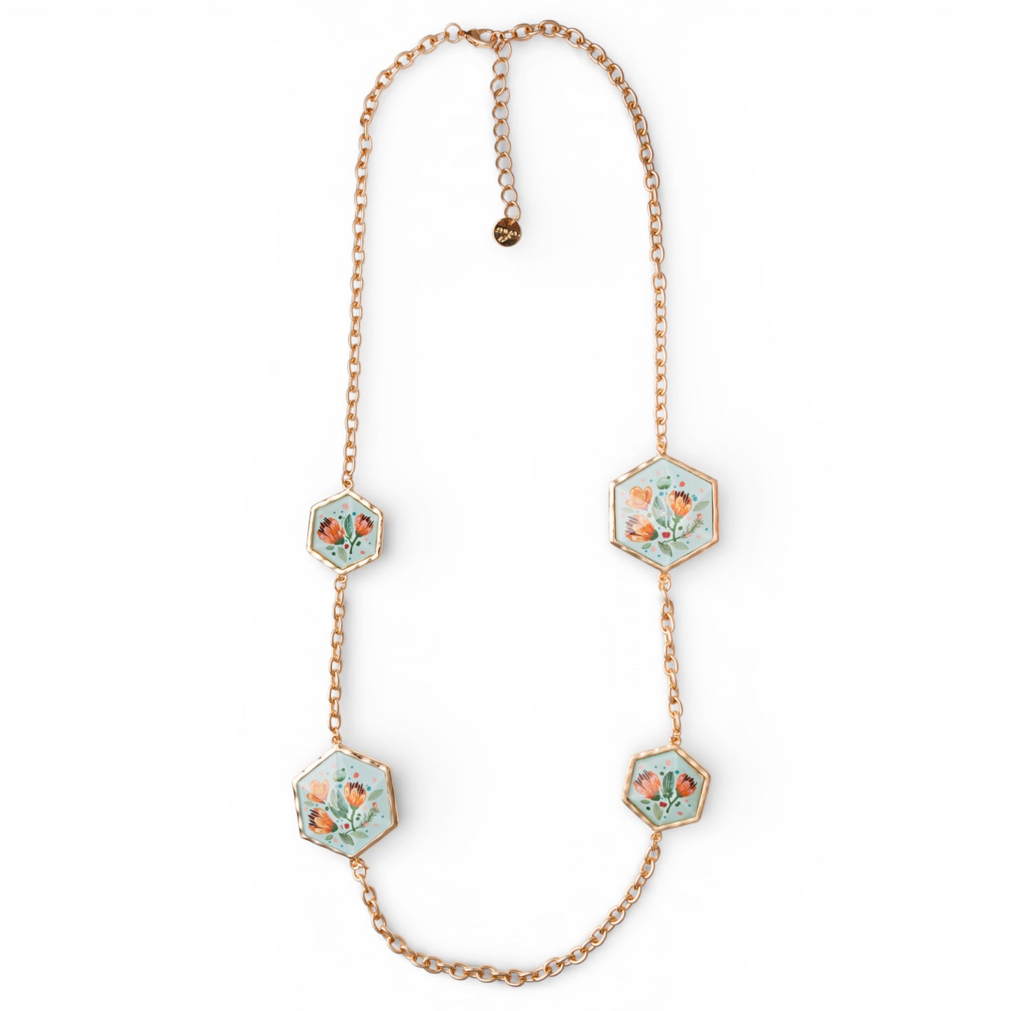 Collana lunga a catena con inserti esagonali in resina celeste design floreale