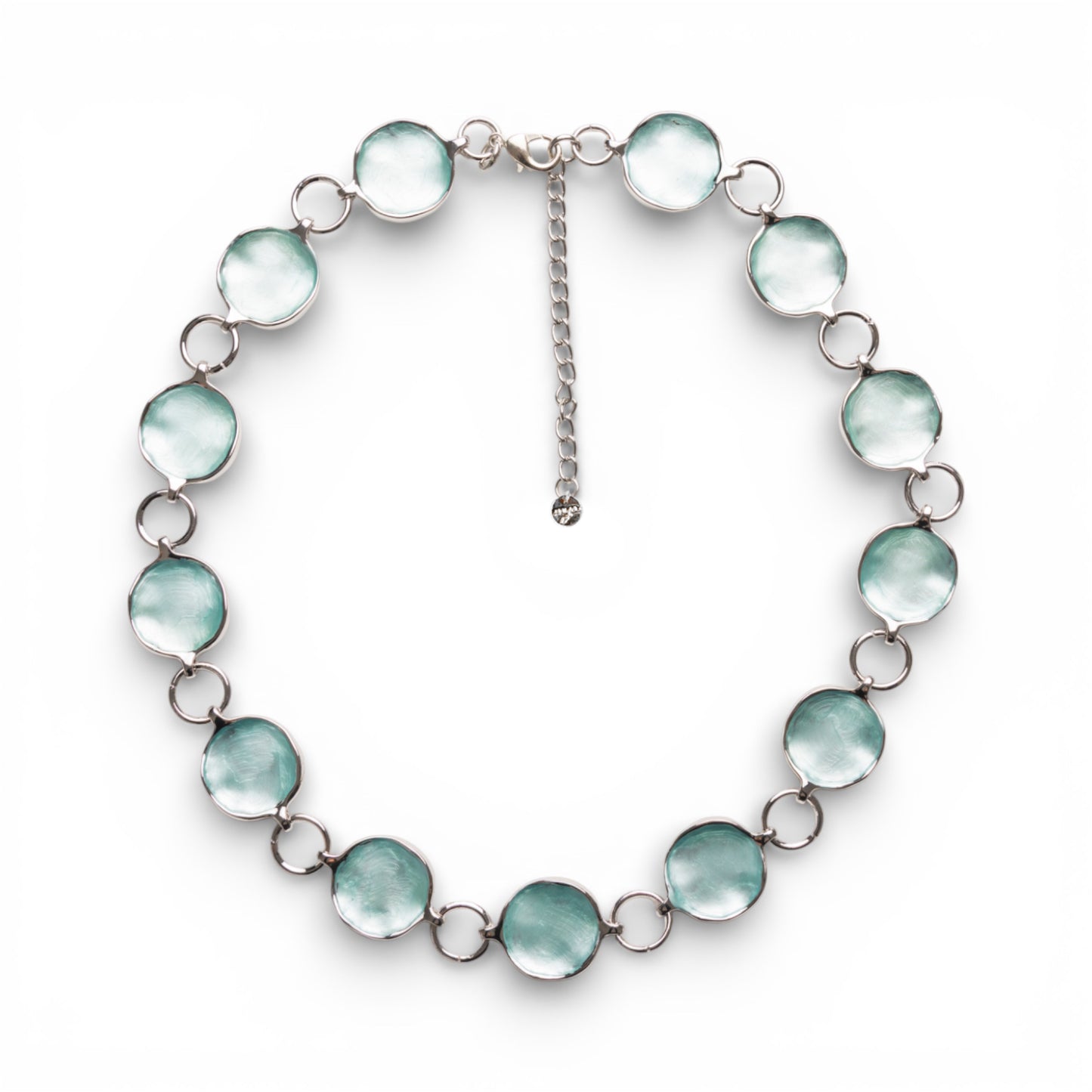 Collana girocollo con design circolare smaltato celeste