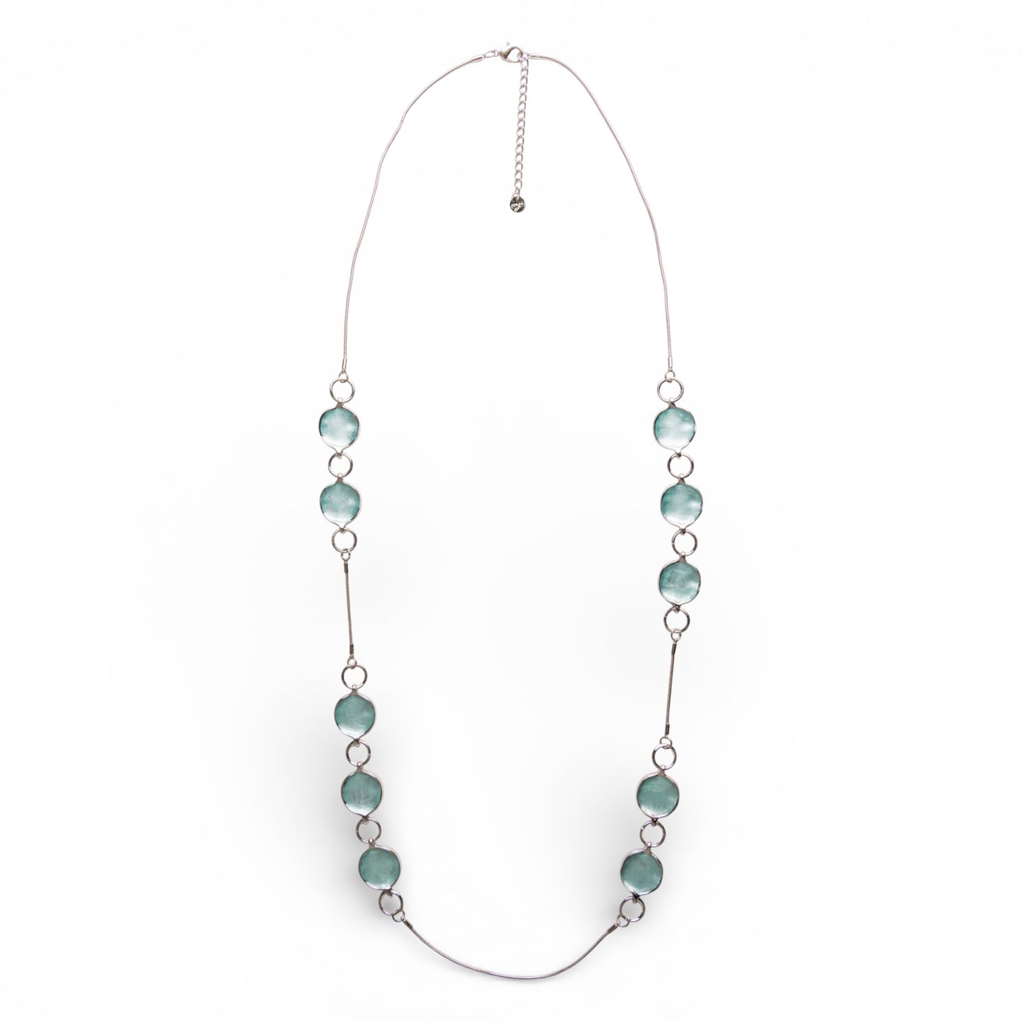Collana lunga a filo con design circolare smaltato celeste
