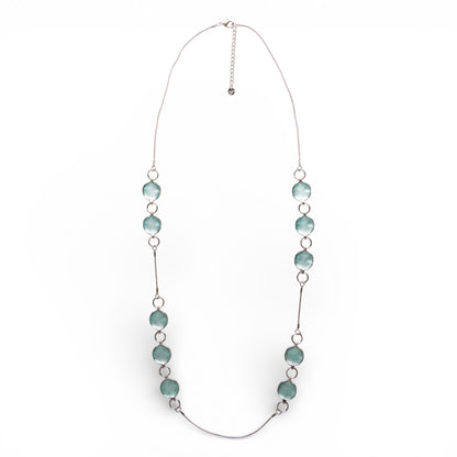 Collana lunga a filo con design circolare smaltato celeste