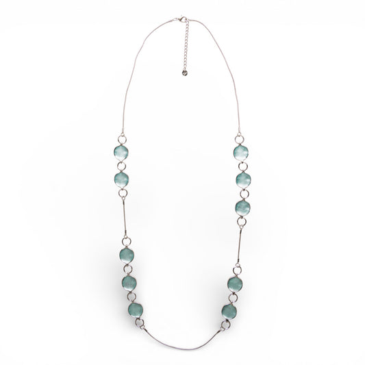 Collana lunga a filo con design circolare smaltato celeste