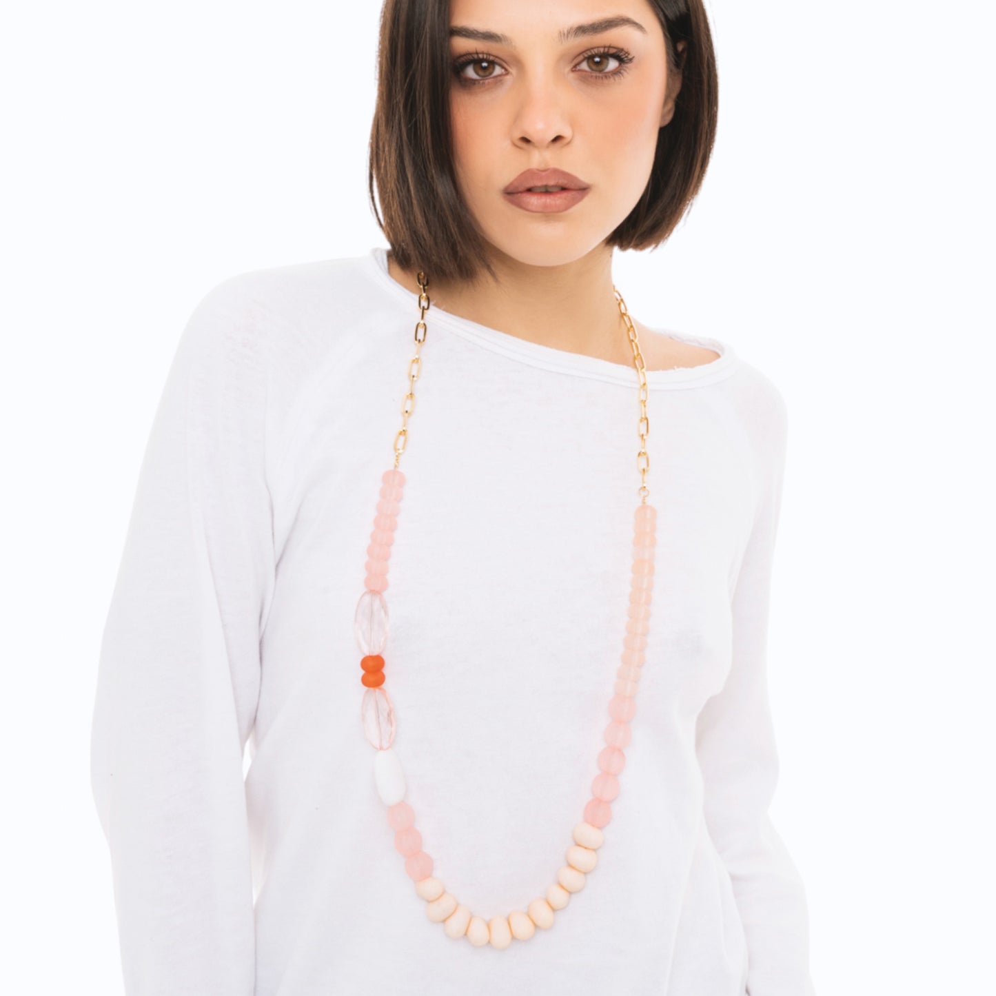 Collana lunga a catena con pietre in acrilico arancio