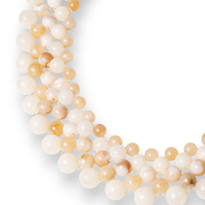 Collana girocollo con sfere in acrilico intrecciate beige