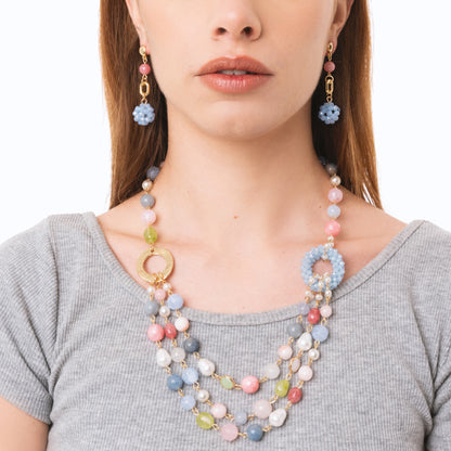 Collana girocollo multilinee con pietre dure e vetro multicolore