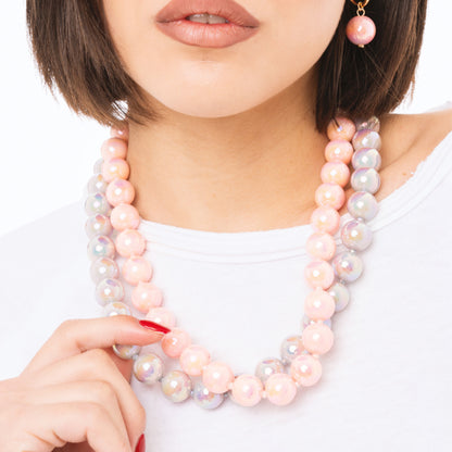 Collana girocollo con due fili di sfere in acrilico lucide rosa e grigio