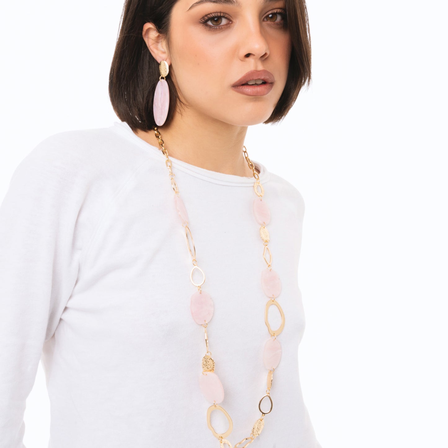 Collana lunga a catena con pietre circolari in acrilico rosa