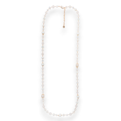 Collana lunga con pietre dure bianche