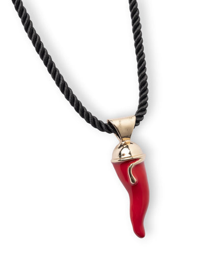 Collana in corda nera con corno pendente in acrilico rosso