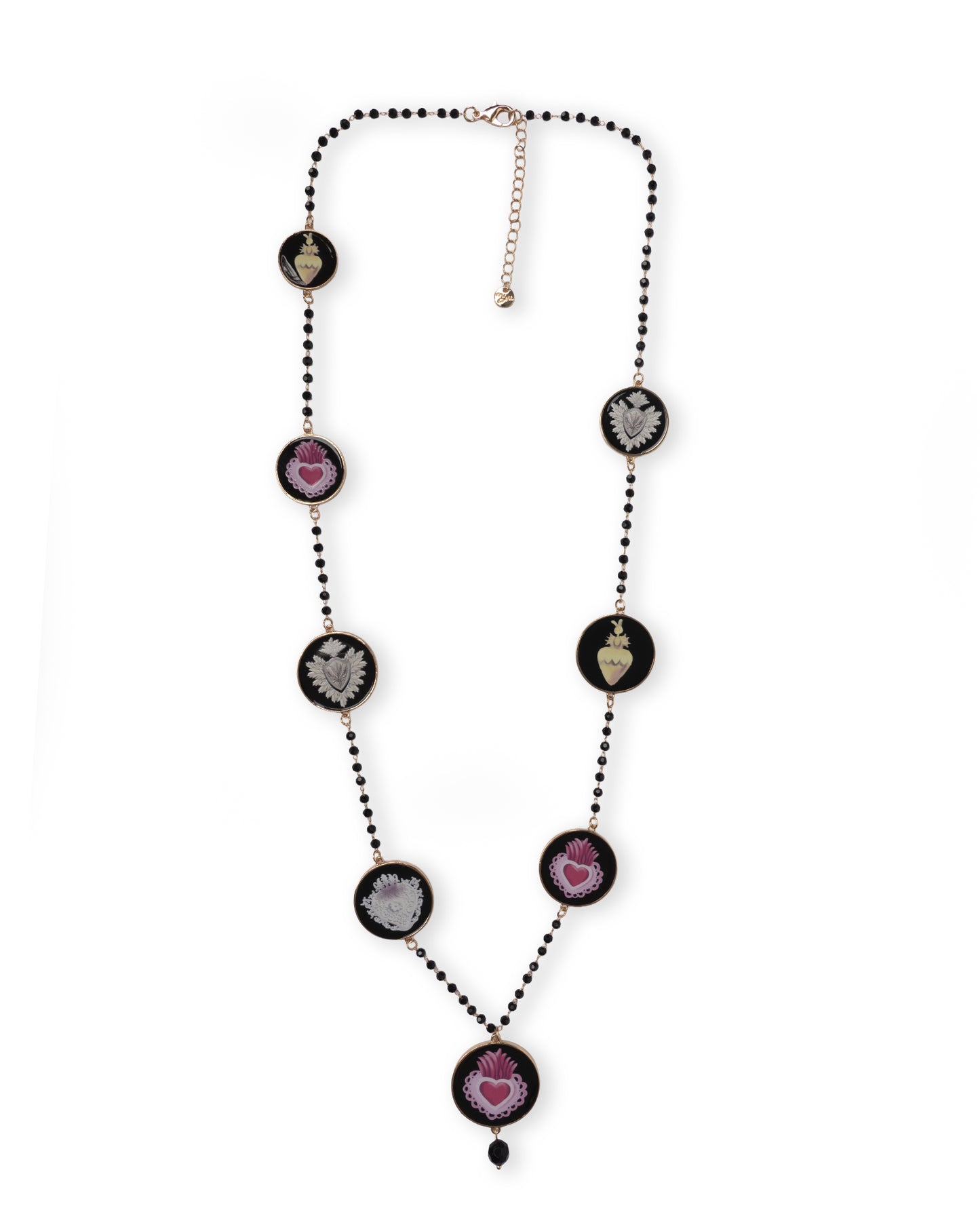Collana lunga con pietre in vetro e medagliette con cuore sacro multicolore
