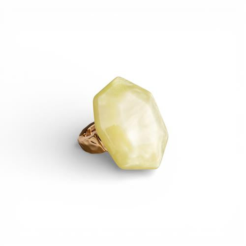 Anello elastico in metallo con pietra esagonale in acrilico marmorizzata verde
