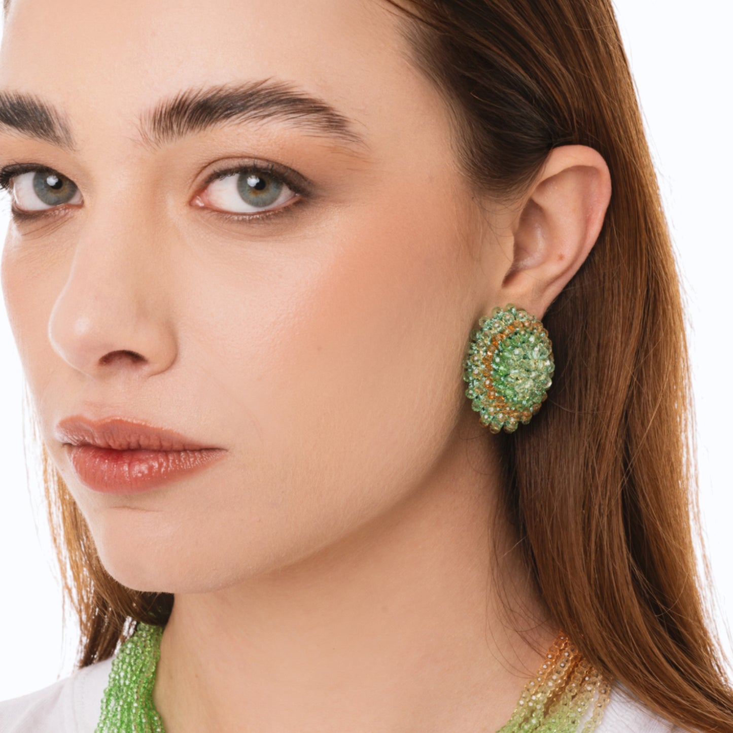 Orecchini a clip ovali con microcristalli in vetro multi verde