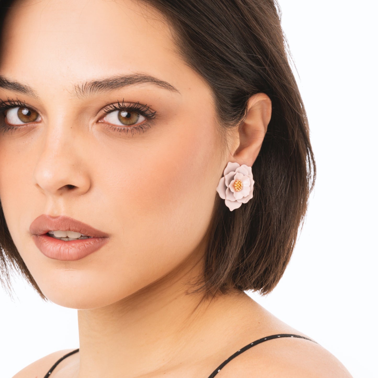 Orecchini a clip in metallo con design a rosa tono rosa