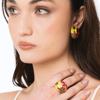 Orecchini a clip ovali smaltati con fiori gialli e fucsia