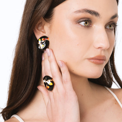 Orecchini a clip ovali smaltati neri con design a libellula