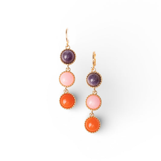 Orecchini in metallo pendenti con tre pietre dure multicolore