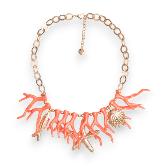 Collana girocollo con rami di corallo arancio in acrilico ed elementi marini in metallo pendenti