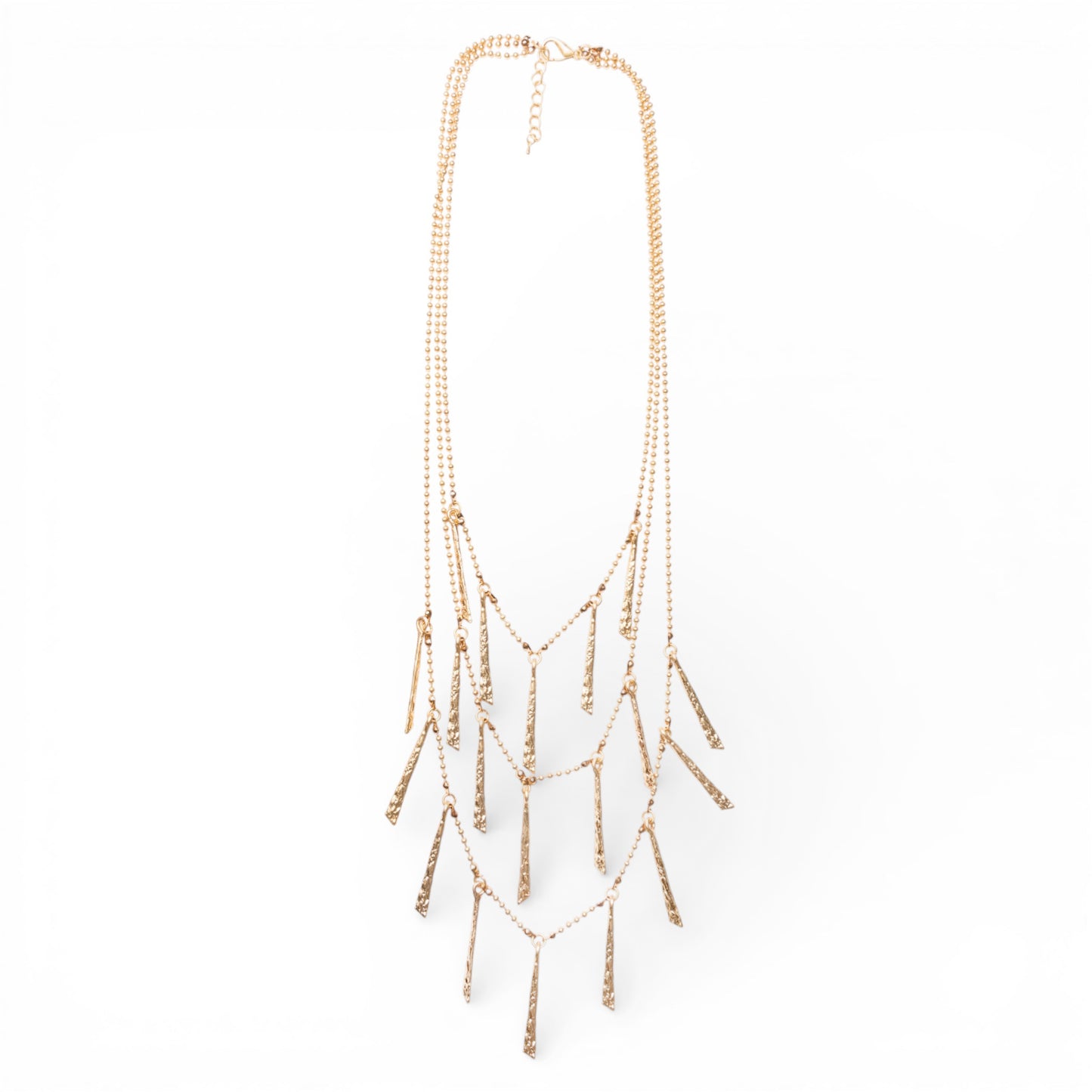 Collana lunga a catena a tre fili con pendenti geometrici