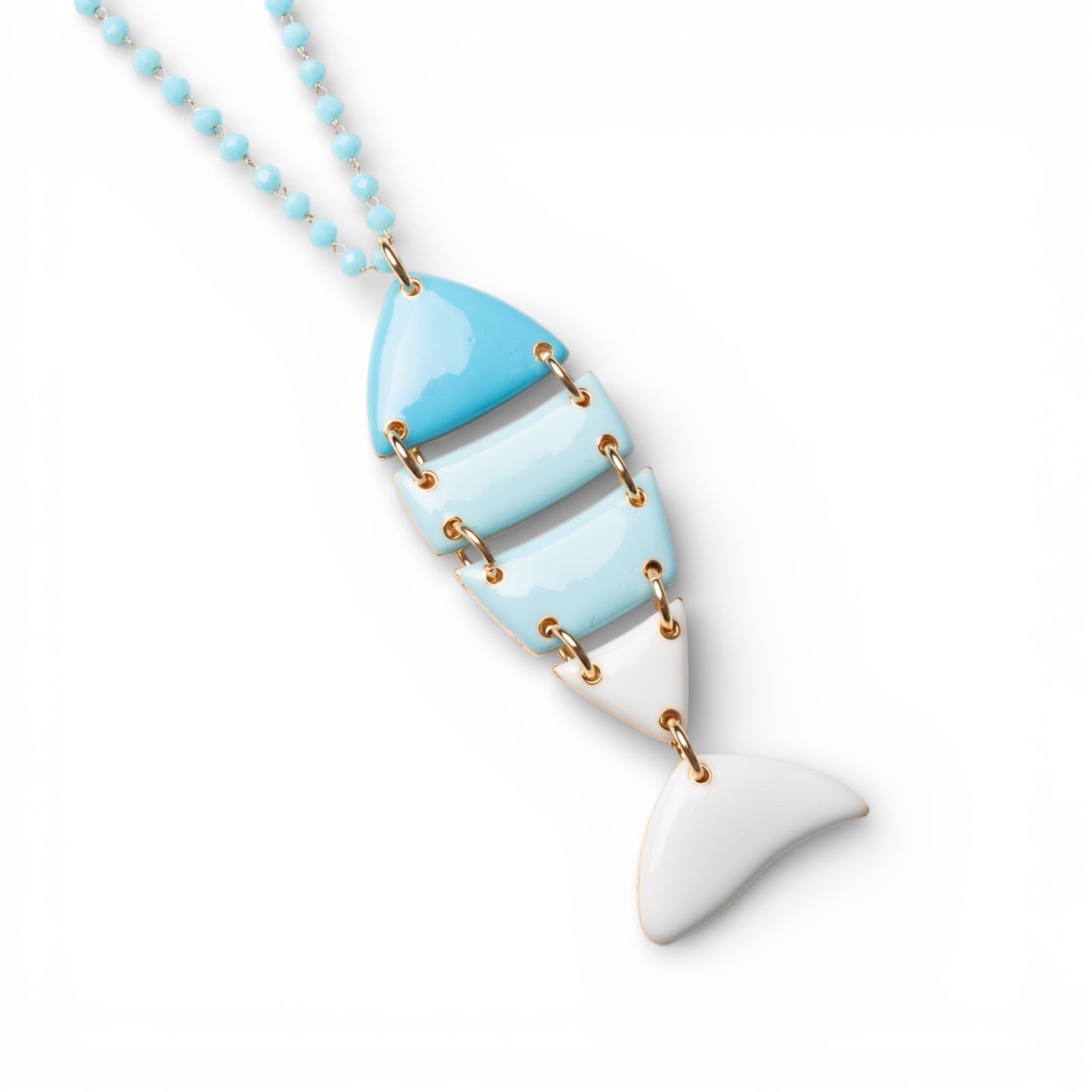 Collana lunga con pietre in vetro azzurre e pendente a pesciolino smaltato