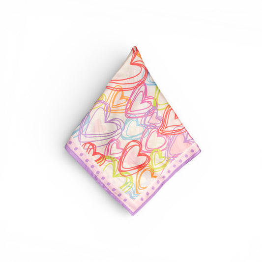 Foulard in seta con stampa a cuori tono lilla