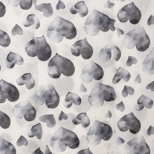 Sciarpa in cotone bianca con stampa a cuori nera