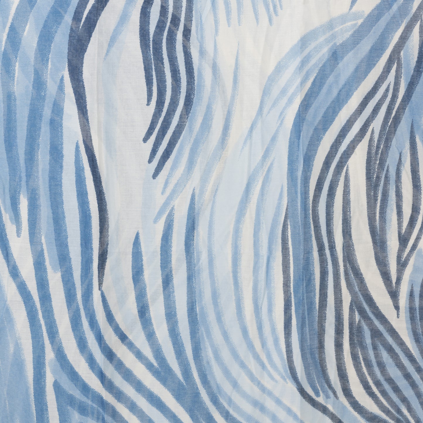 Sciarpa in cotone bianca con stampa tono blu