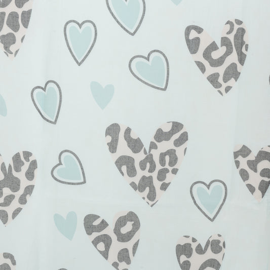 Sciarpa in seta verde acqua con stampa a cuori animalier