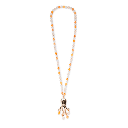 Collana lunga con pietre dure multi arancio con pendente a forma di polipo - Mya Accessories