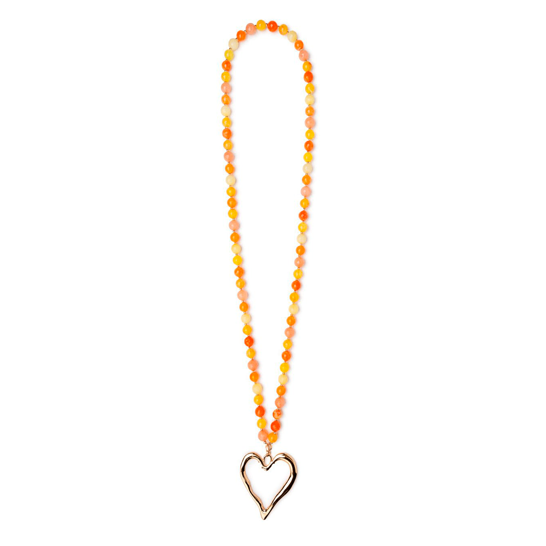 Collana lunga con pietre dure multi arancio e pendente in metallo a forma di cuore - Mya Accessories
