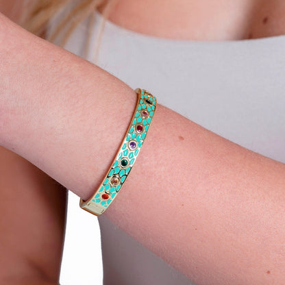 Bracciale in ottone a manetta smaltato celeste con zirconi multicolore - Mya Accessories