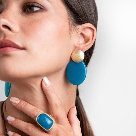 Orecchini in resina colore ottanio - Mya Accessories